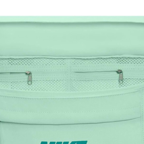 New🌿Nike Tech 10L Hip Pack Mint Green - Picture 4 of 11